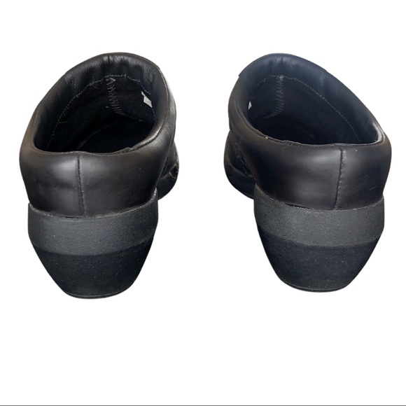 MERRELL Luxe Plunge Slip On Leather Clogs Black size 8.5 small heel - Picture 7 of 7